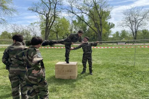 Nos cadets au Forum des métiers de la défense