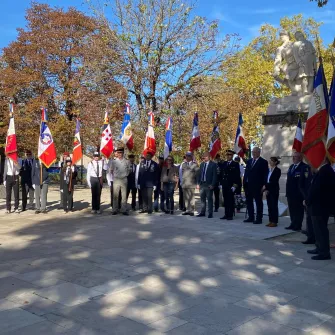 Classe Défense - Formation Porte-drapeau.jpg